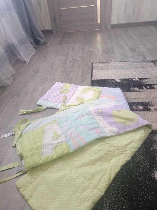 Бортики дитячі для ліжечка Безкоштовно