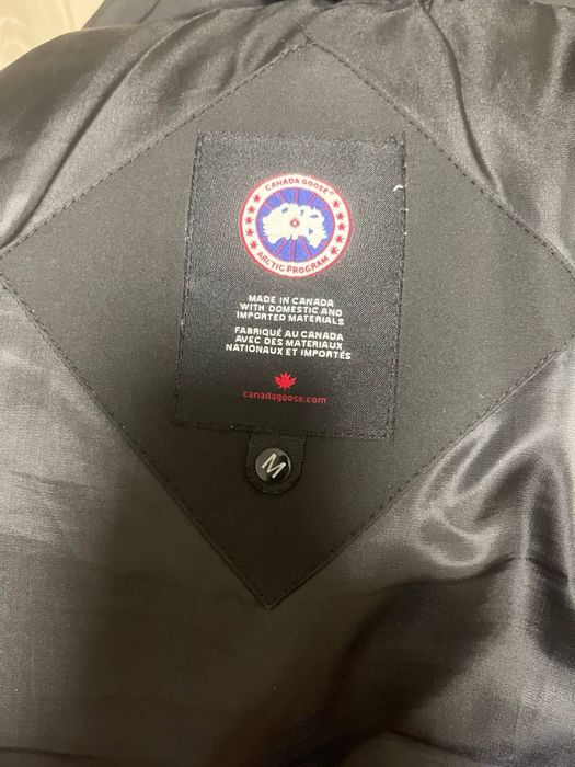 Пуховик canada goose черный
