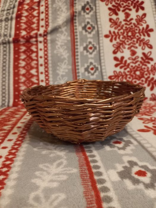 Koszyk wiklinowy/miska ( wiklina papierowa )