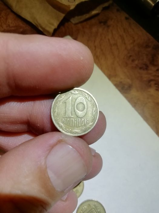 Продам Монеты Украины