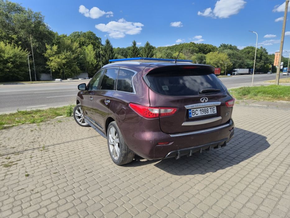 Infiniti JX35/QX60 2012рік. Газ-бензин.