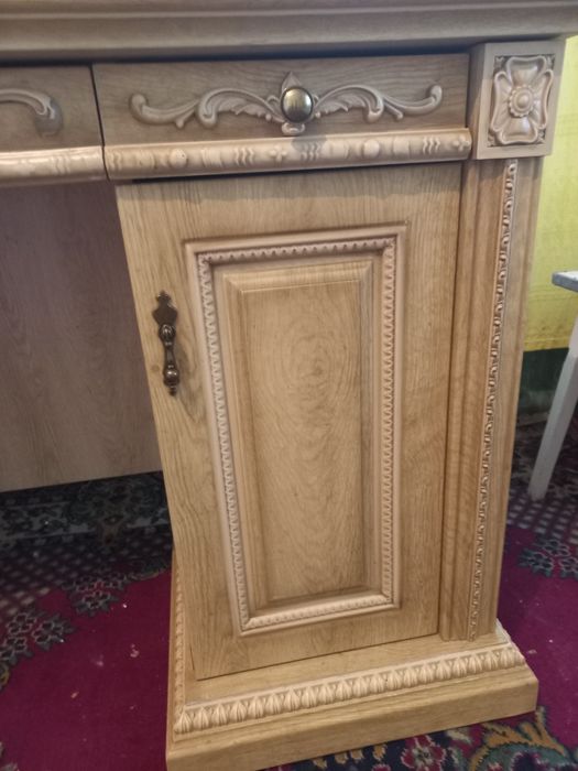 Дамський столик меблі до спальні