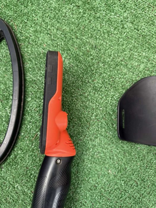 Металошукач Quest Q20. Металлоискатель Квест Q20