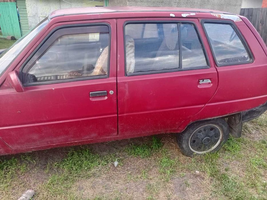 Продам автомобіль Таврія Дана