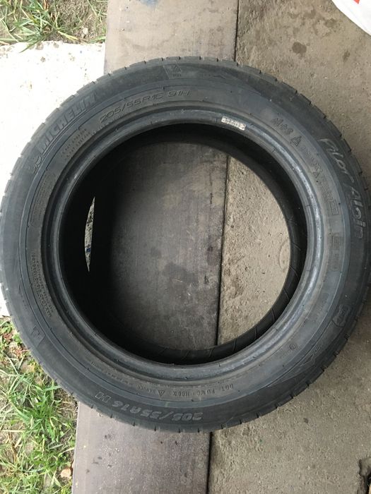 Продам шини Michelin  комплект