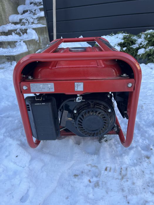 Генератор бензиновий Einhell 2 кВт / 2,4 кВт