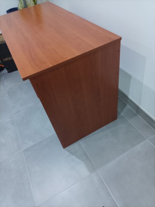 Secretaria  como nova