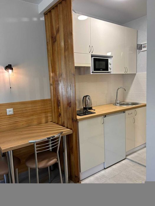 квартира-студія погодинно (площа 17 м2 - 750 грн/доба ). На Волі