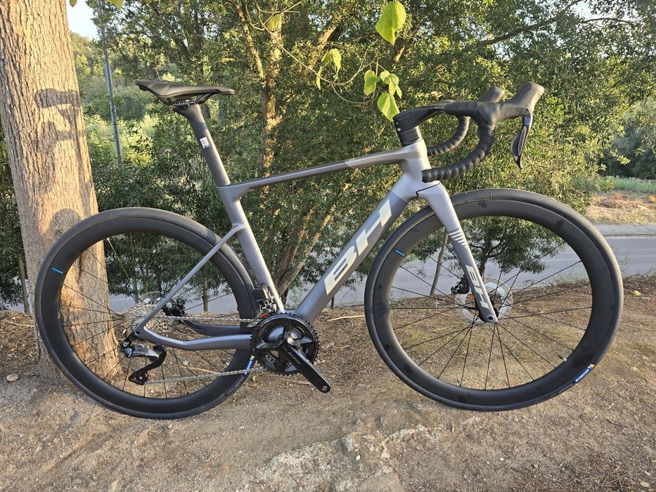 Bh rs1 carbono di2 12x2v rodas carbono