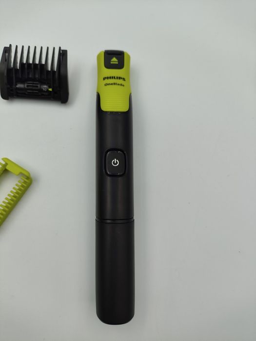 Philips OneBlade 360 QP4631 trymer golarka wodoszczelny uszkodzony