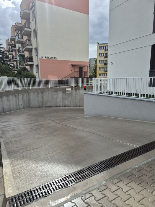 Pomorzany / 9 maja 84 / miejsce parkingowe w hali - Widok 4