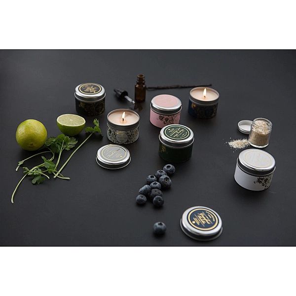 Świeca zapachowa Victorian Juicy Peach: brzoskwinia i truskawka, do 12