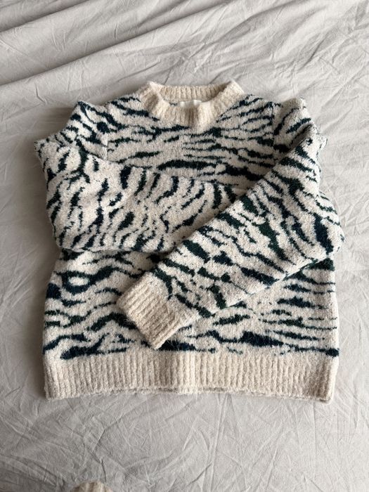 Тепла і гарна кофта H&M
