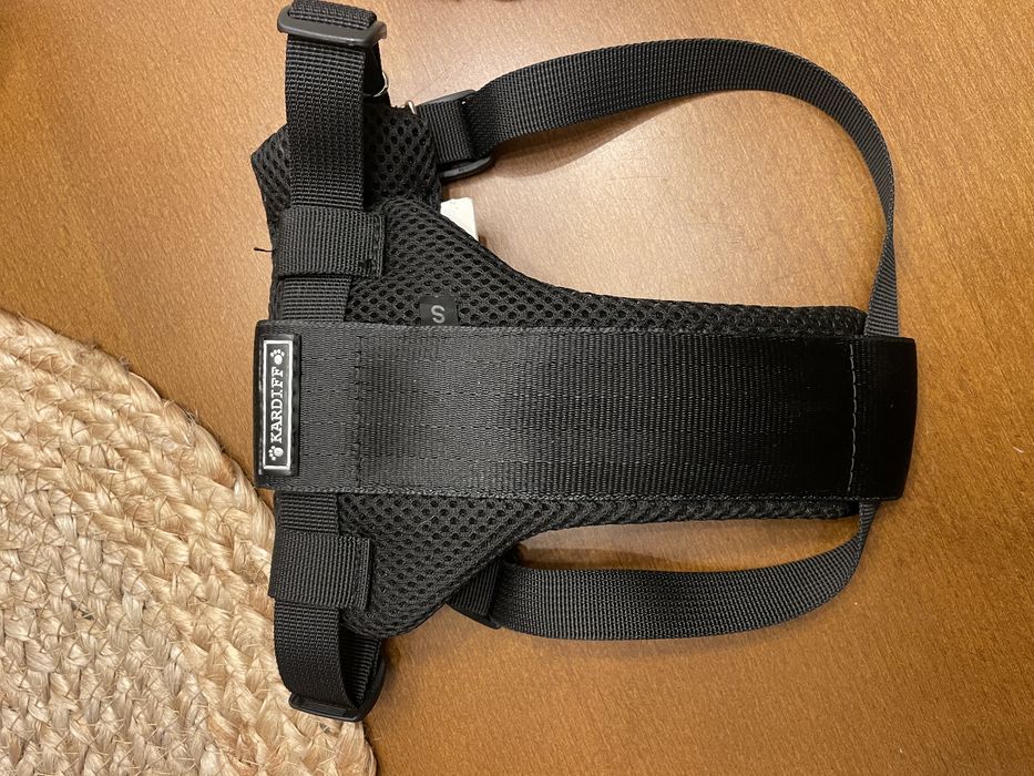 Szelki i pas bezpieczeństwa dla Psa do samochodu Kardiff air 3D