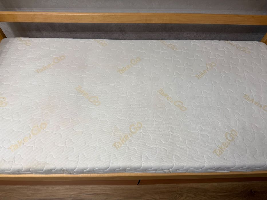 Продам ліжко полуторне кровать