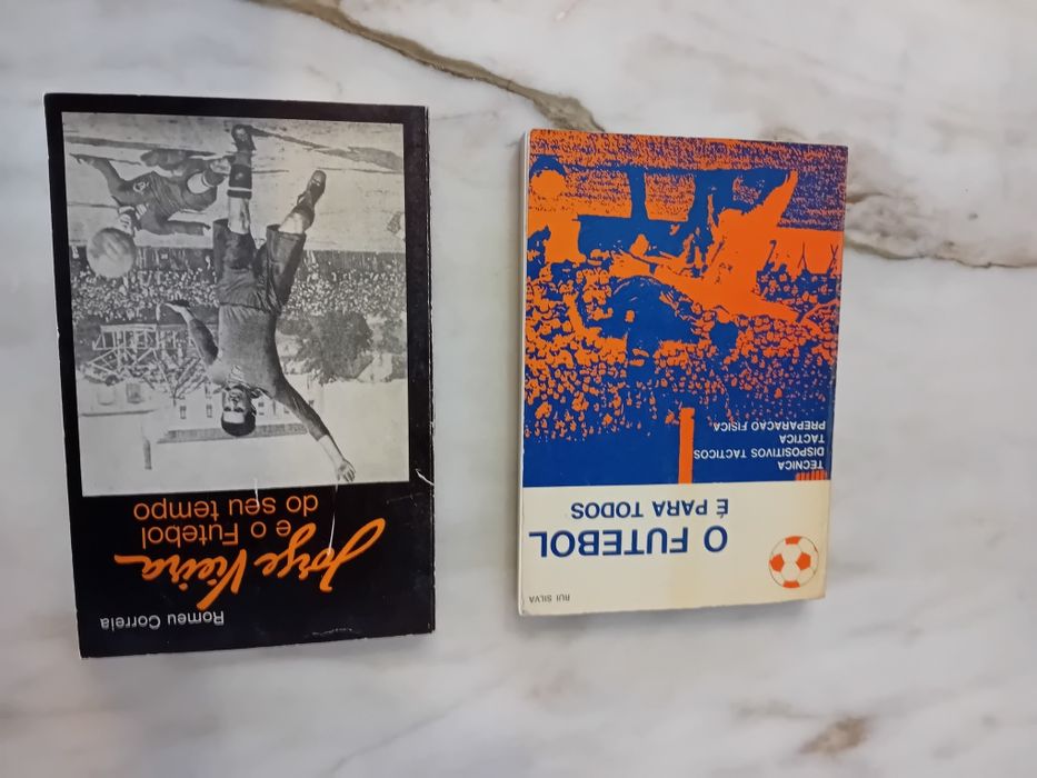 Conjunto de 2 Livros de Futebol
