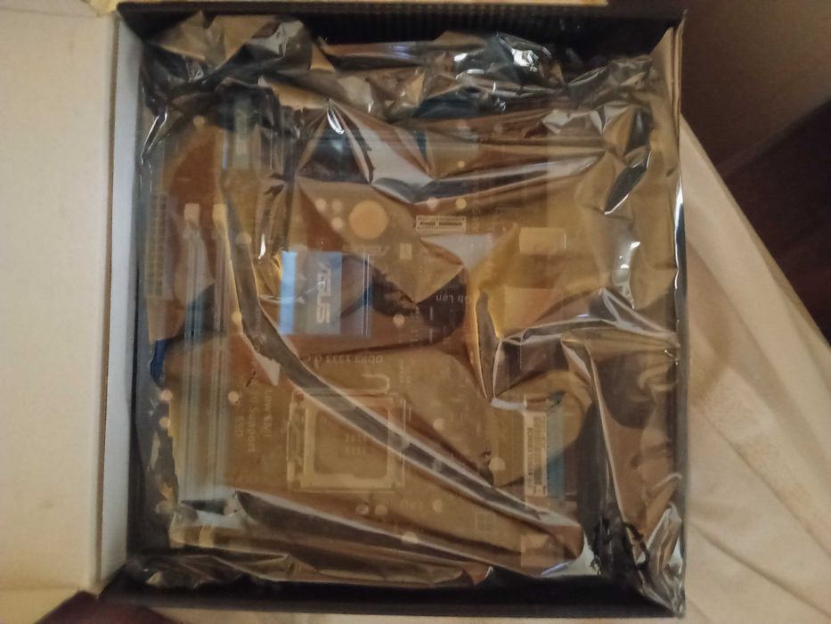 Asus P8H77-M Motherboard64552792323587123