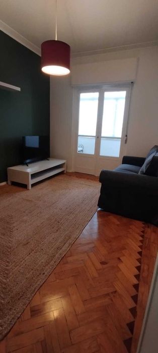 Apartamento T2, 77m2, em Santa Clara, Lisboa