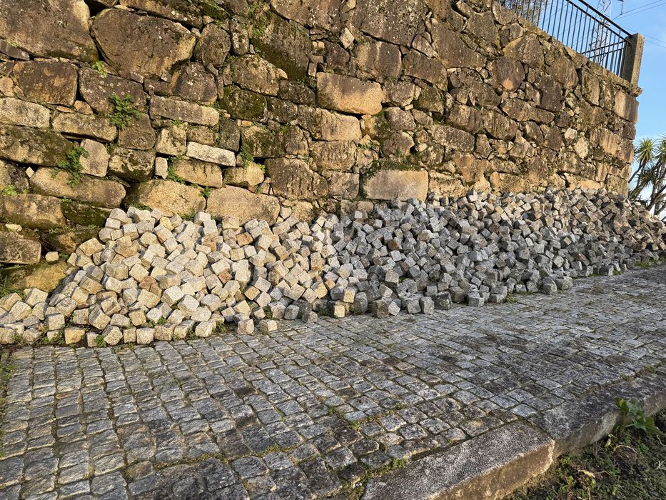 Cubo granito em bom estado