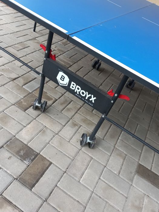Stół do ping pong tenis stołowy.