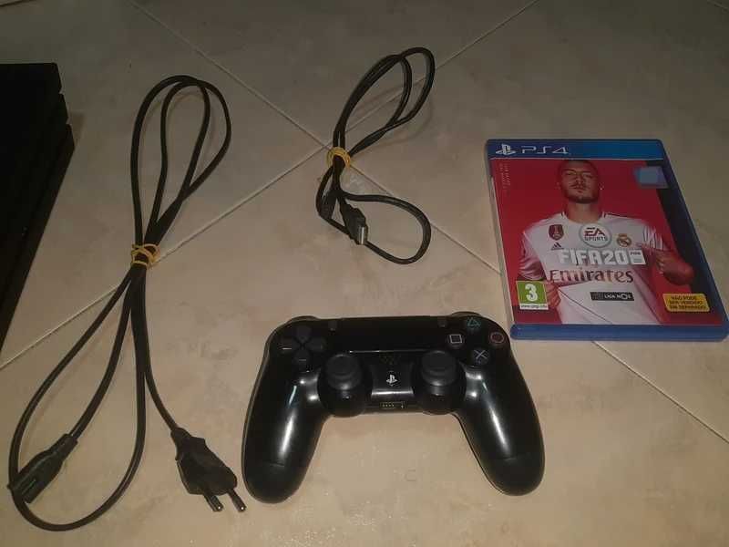 PlayStation 4 – Edição Especial Kingdom Hearts | Consola + 1 Comando