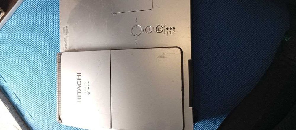 Projektor Hitachi ED-A111