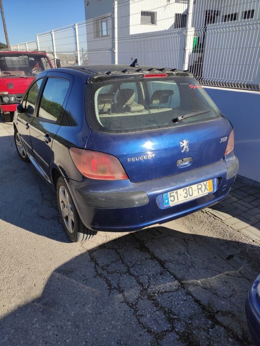 Peugeot 307 110cv  1.6 gasolina 2001