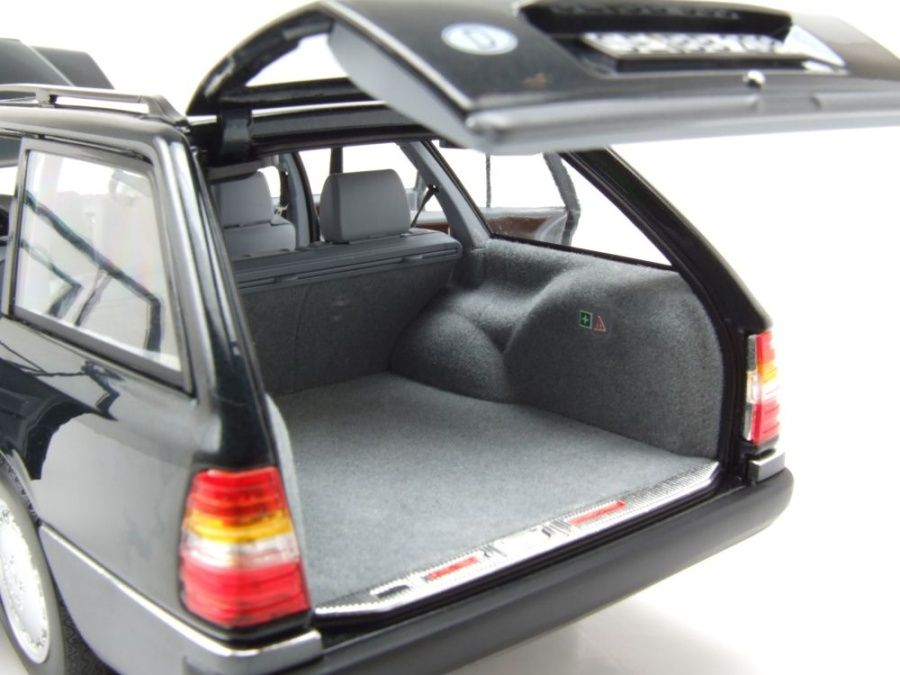 Mercedes benz  w124 300d s124- norev 1/18