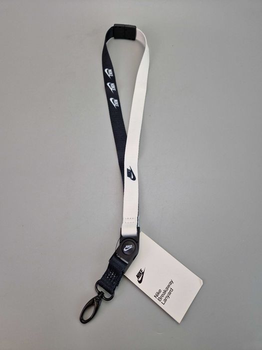 Smycz Nike kolor czarno/biały