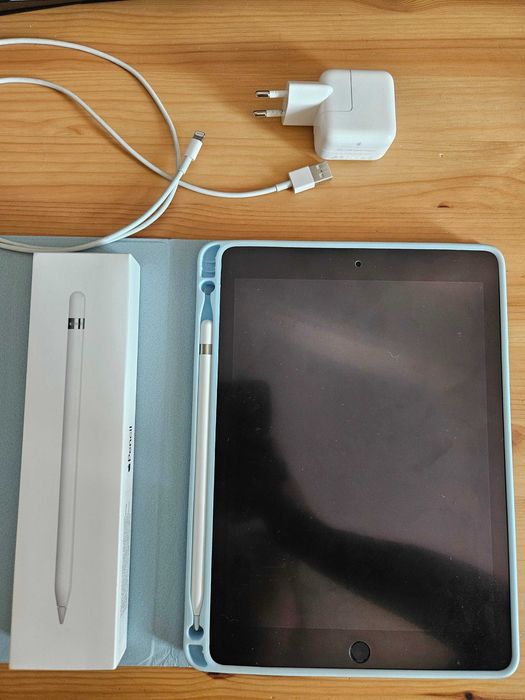 Ipad Pro 2016 9,7 cala + Apple Pen 1.gen + etui + ładowarka