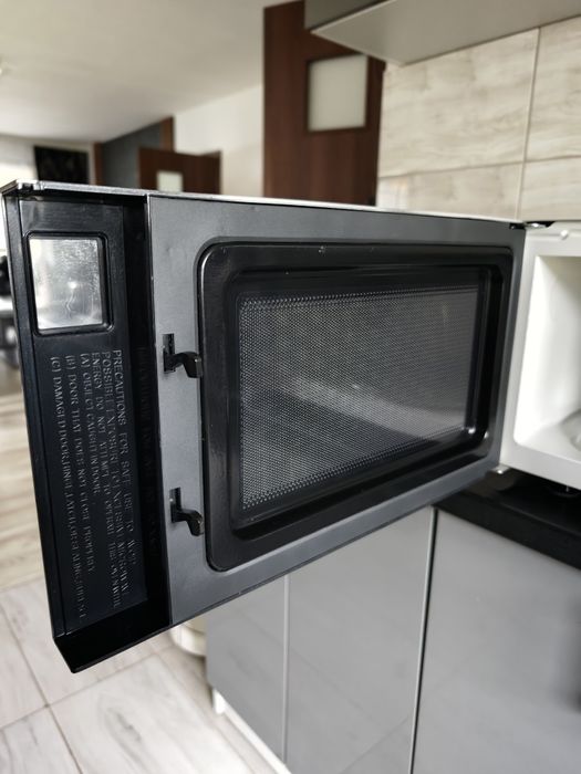 Sprzedam mikrofalówkę Whirlpool