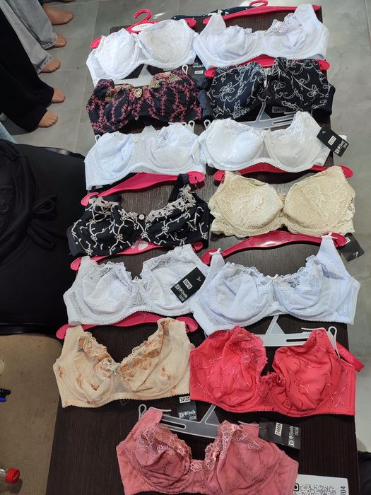 Бюстгальтер , ліф