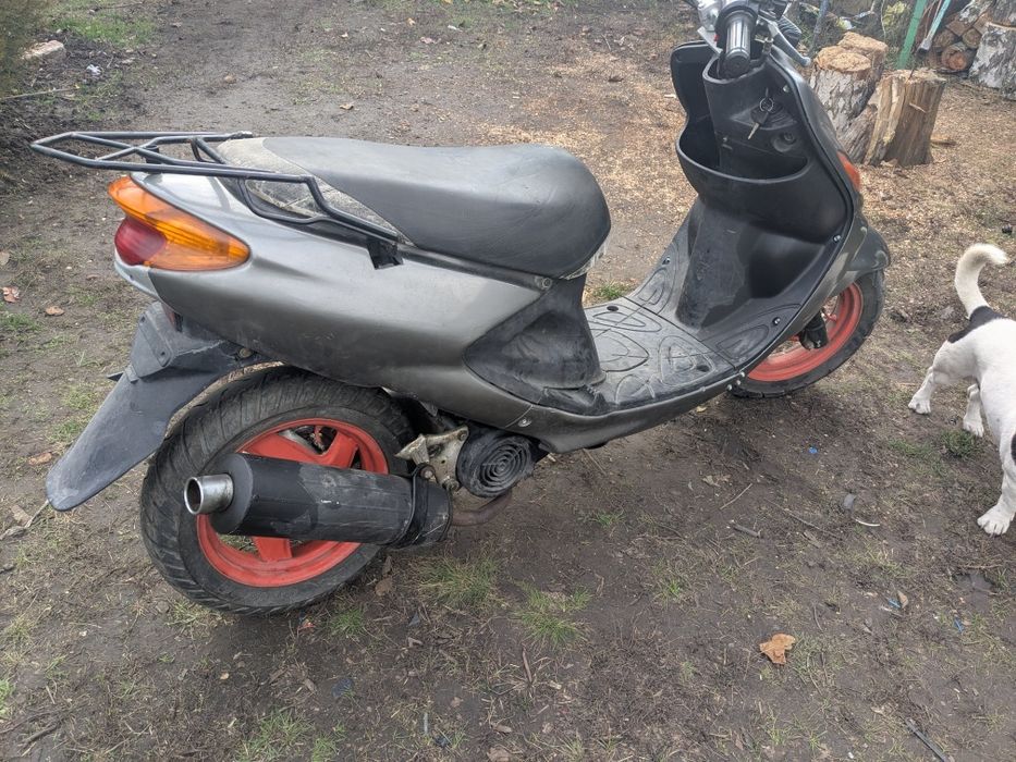 Скутер Yamaha Axis