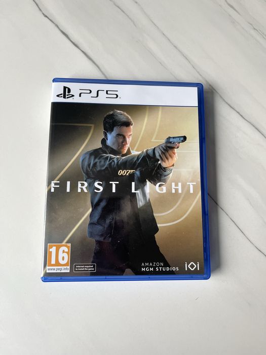 Gra 007 First lifght PS5