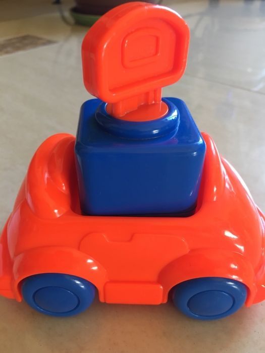 Машинка первый конструктор Chicco