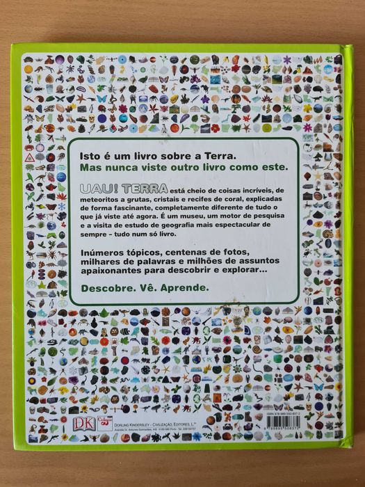 Livro para crianças "UAU! TERRA"