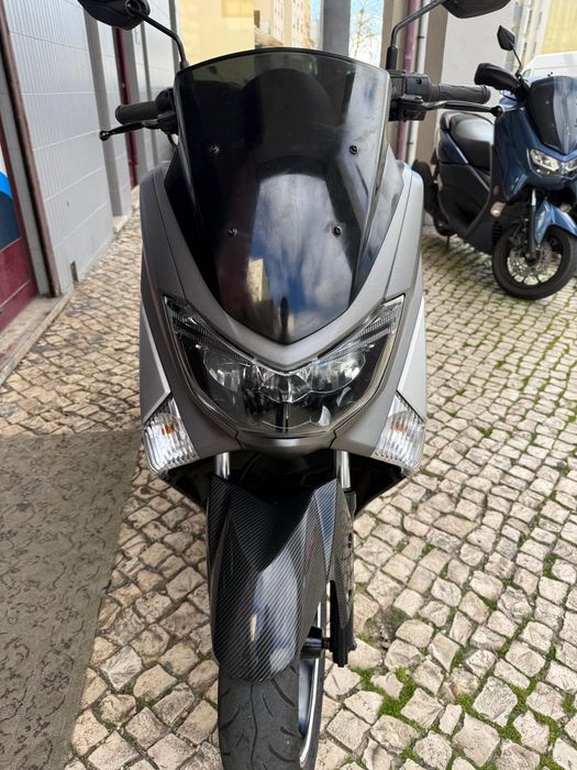 NMAX Yamaha 2018 super conservada!