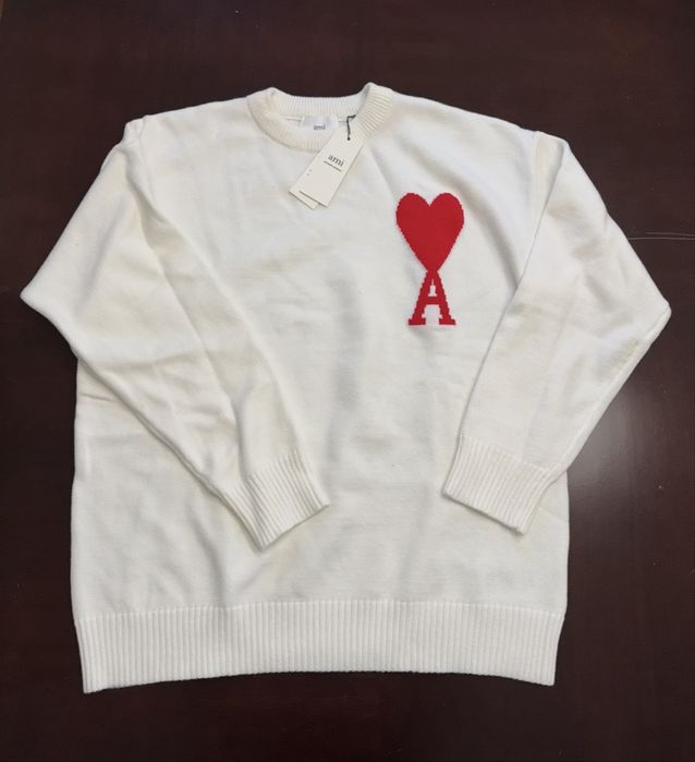nowy sweter ami