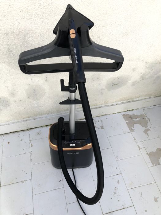 Engomador Vertical Rowenta Pro Style Care