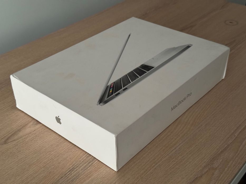 Macbook Pro 13 2020 Intel i7 32GB 2TB 4 x Thunderbolt FAKTURA