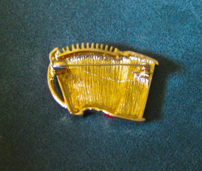 Alfinete / Broche / Pregadeira Acordeão NOVO