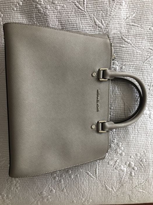 Vendo mala Michael Kors NOVA