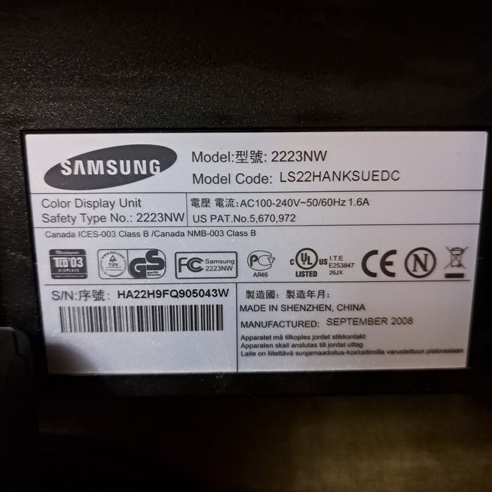Монітор Samsung SyncMaster 2223NW.