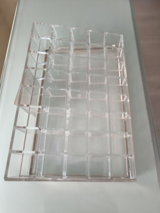 **Organizador de maquilhagem mDesign – 24 compartimentos**
