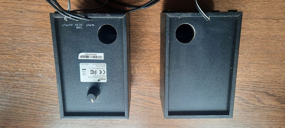 Głośniki stereo zasilane przez USB  Genius.