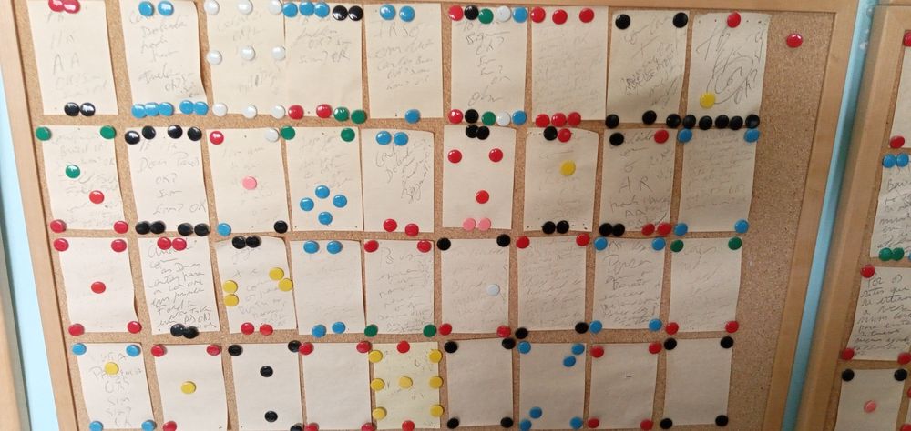 Mysterious Art Installation kutac art C.Comatex190E-Dvd3Edesde3E64738757974785123