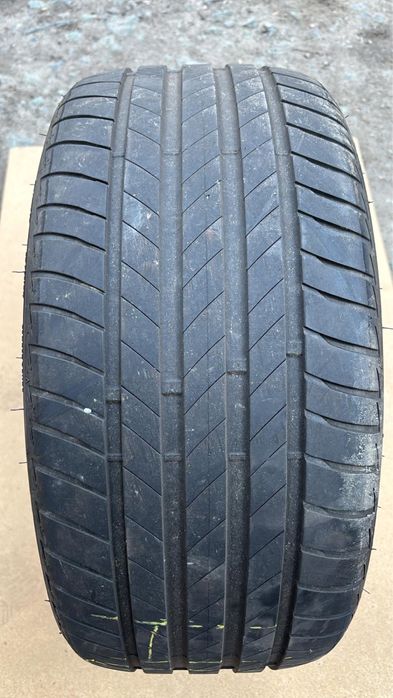 Opony letnie Bridgestone 245/40/18