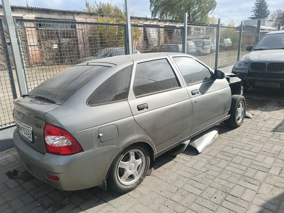продам LADA-2172.