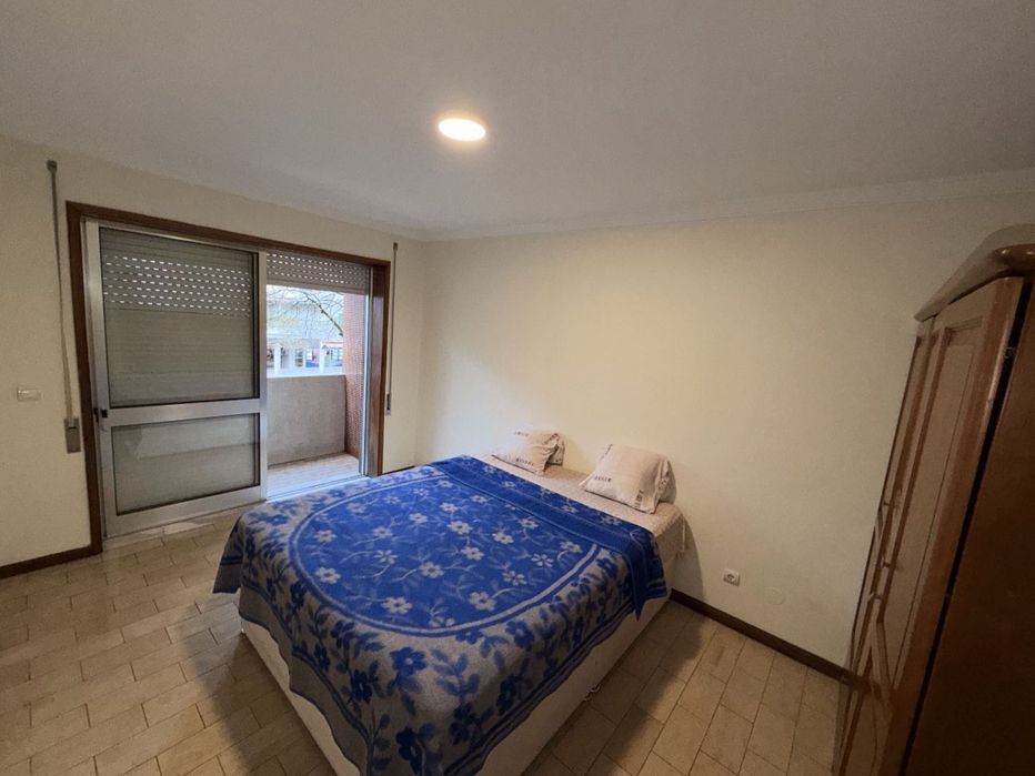Quarto para arrendar