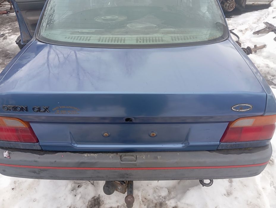 Кришка багажника Ford Orion / Форд Оріон
